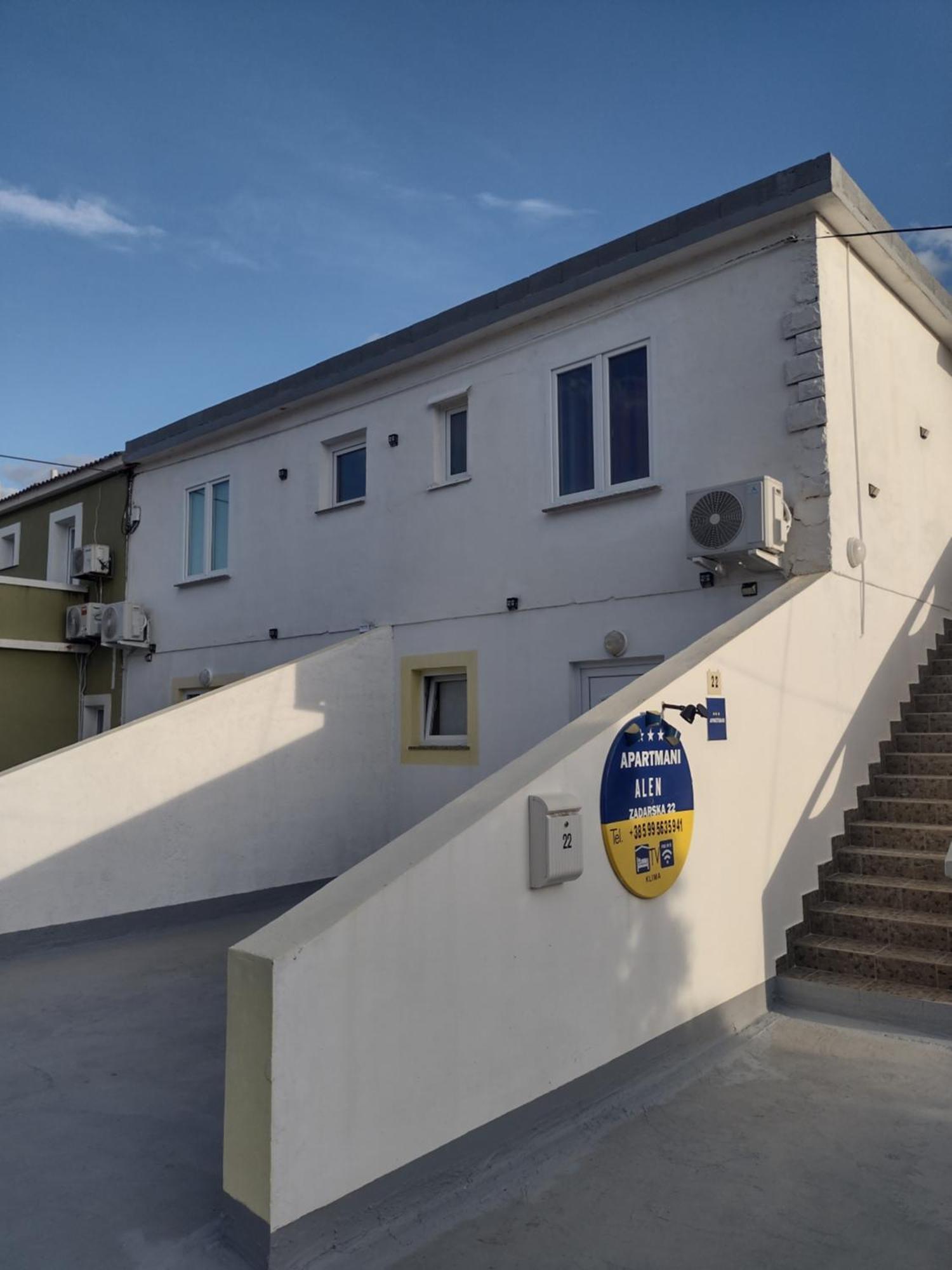 Apartmani Alen Dinjiška Екстериор снимка